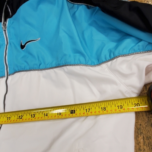 #065 Nike Small Windbreaker Jacket - Picture 5 of 17
